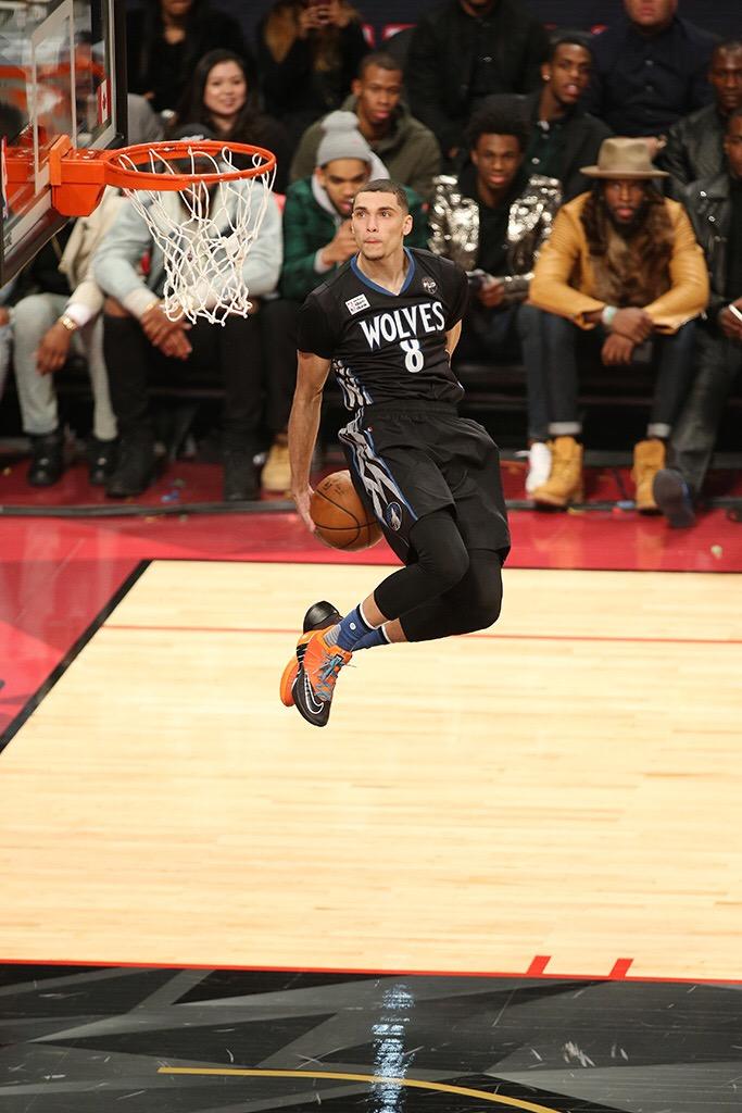 从新赛季看,拉文,布克和米切尔,谁是科比之后的最强13顺位