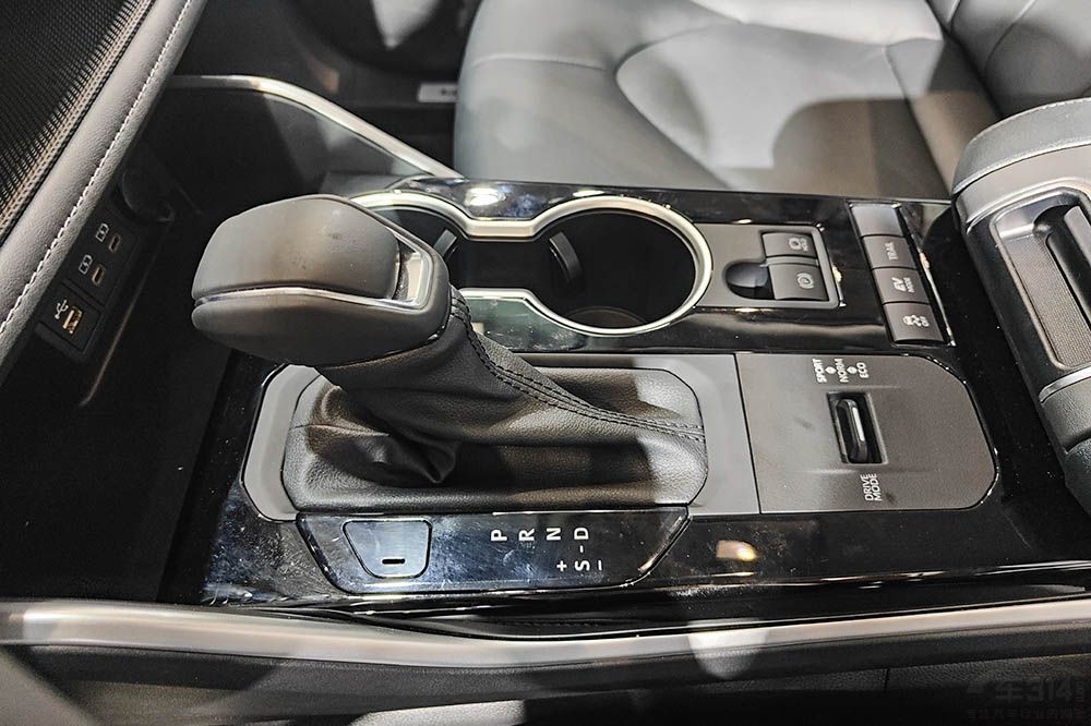 福特EVOS对比丰田汉兰达：到底谁更香一看便知