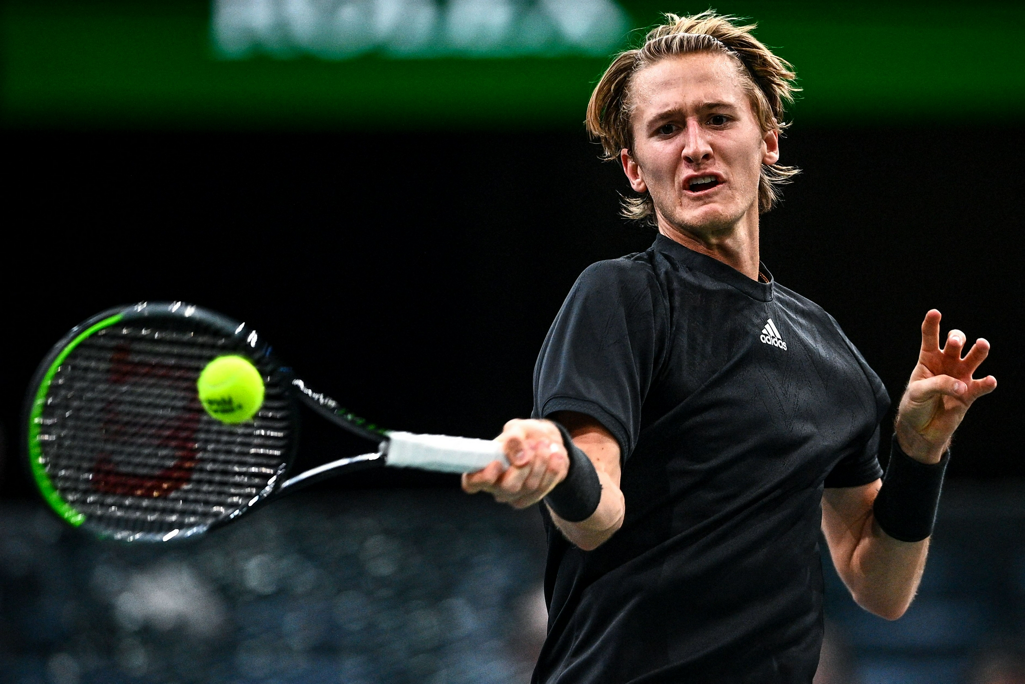 网球——巴黎大师赛:梅德韦杰夫胜科达|科达|巴黎大师赛|梅德韦杰夫