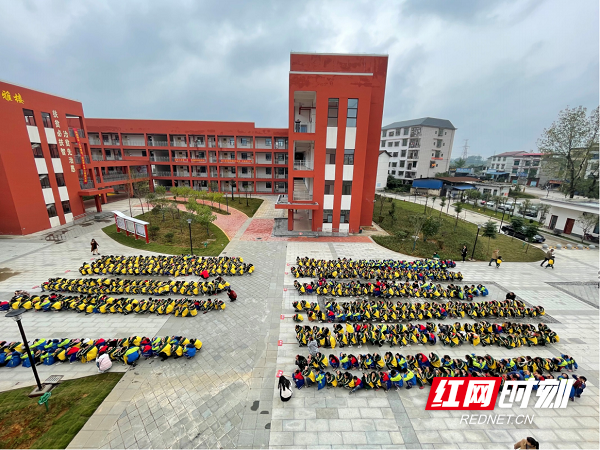 邵阳市洞口县芙蓉学校开展防空袭疏散演练活动|演练|邵阳市|洞口县