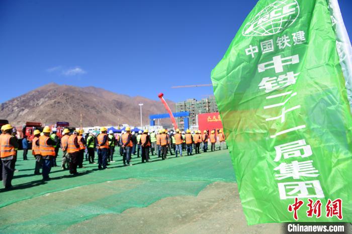 人大附中拉萨学校开建 高原连接北京教育资源