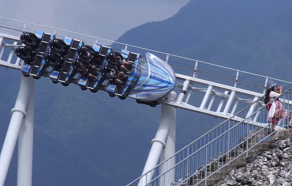 日本一遊樂園過山車事故頻發園方擬禁止乘客扎馬尾辮