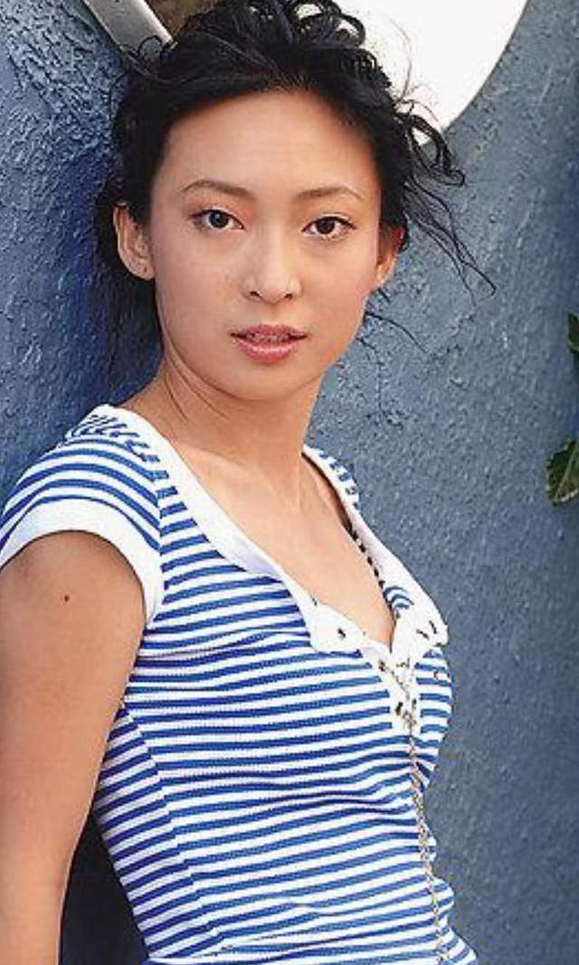 星空下的仁医周家怡演技被赞因受周润发认可重新出发