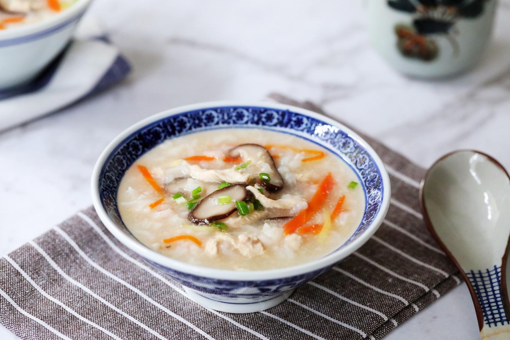 懒人餐香菇鸡丝粥营养丰富好消化做法超简单