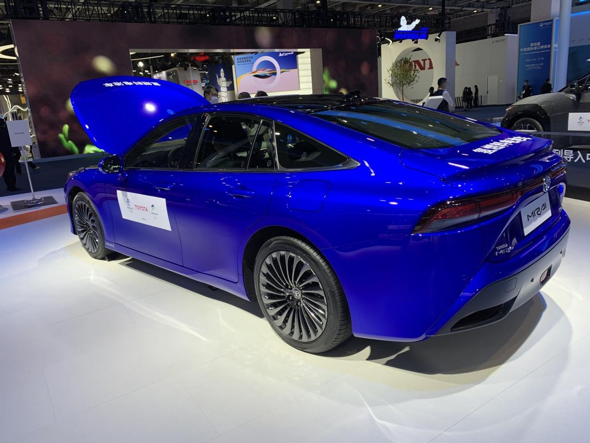 氢燃料电池车 丰田全新mirai量产版实车-新浪汽车