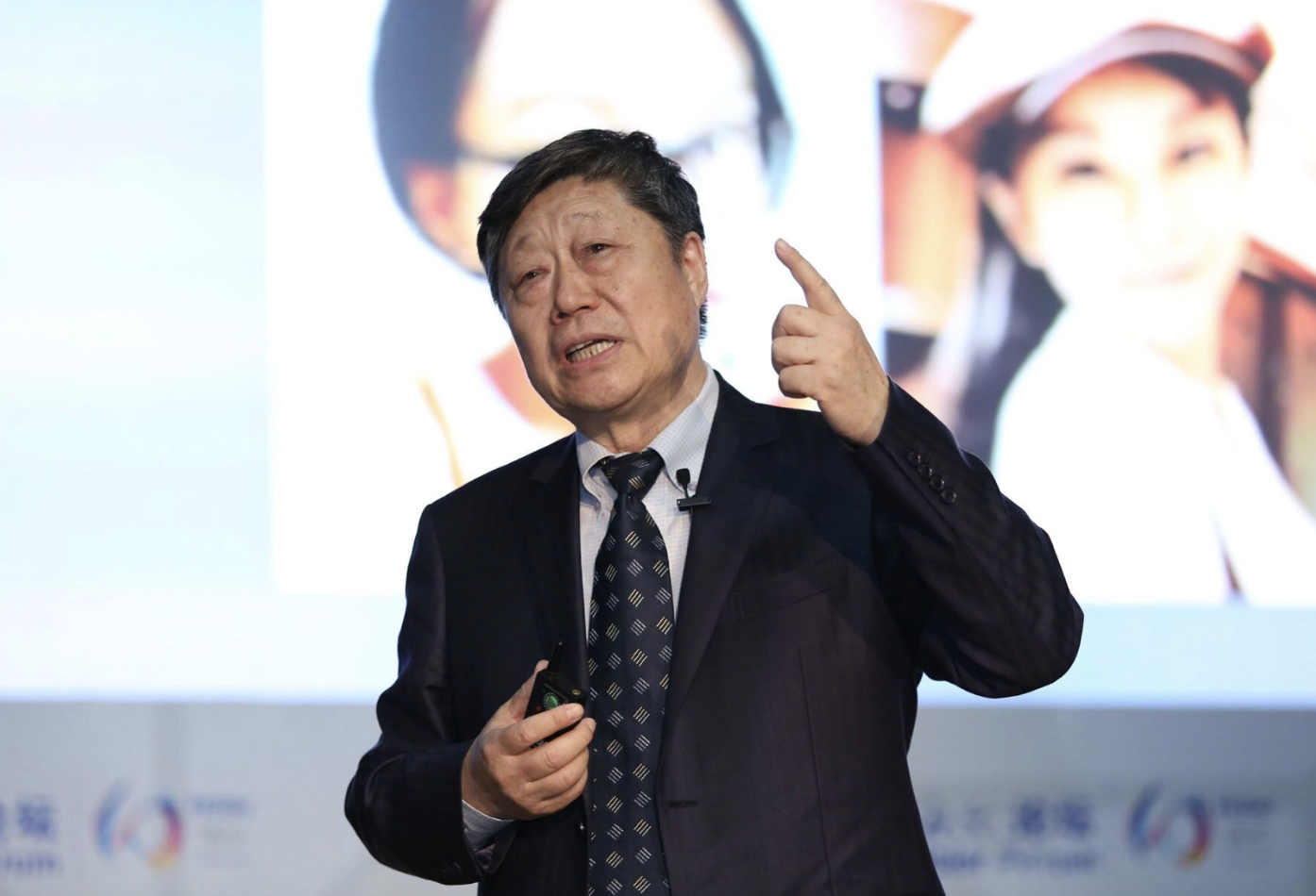 张瑞敏交棒,海尔的一个时代结束了__财经头条