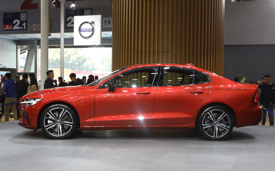 新款沃尔沃s60实力派来袭厂家直售别小看