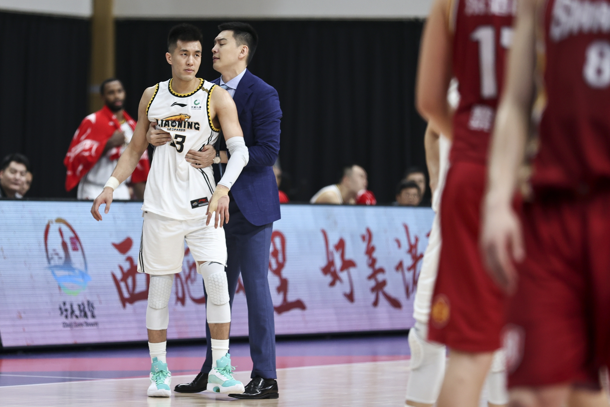 纵观cba|郭艾伦被驱逐到裁判作弊,cba公信力还剩多少|郭艾伦|cba|杨鸣