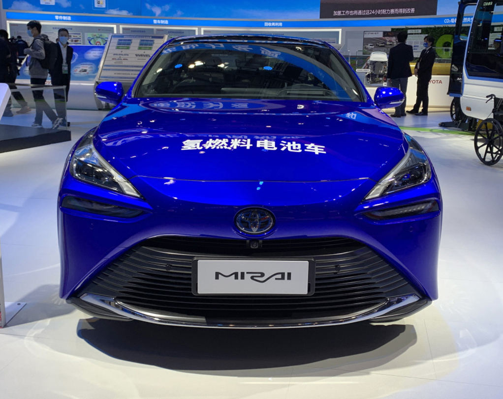 新款丰田mirai实车国内亮相不用烧油不用充电续航850公里