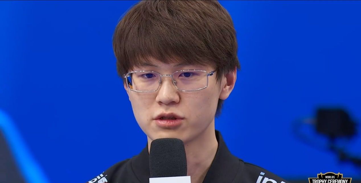 Meiko为什么叫莲男 莲皇 白莲花 交际花是什么梗什么意思称号来源出处 即时尚 Meiko为什么叫莲男 莲皇 白莲花 交际花是什么梗什么意思称号来源出处 即时尚