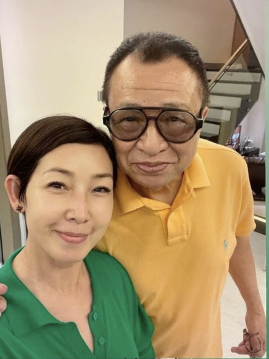 许绍雄一直都很谦虚,也一直很低调,关于自己的身世,家世,他从来没有