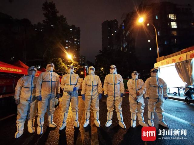 直击疫情防控一线太多感人画面定格在瞬间