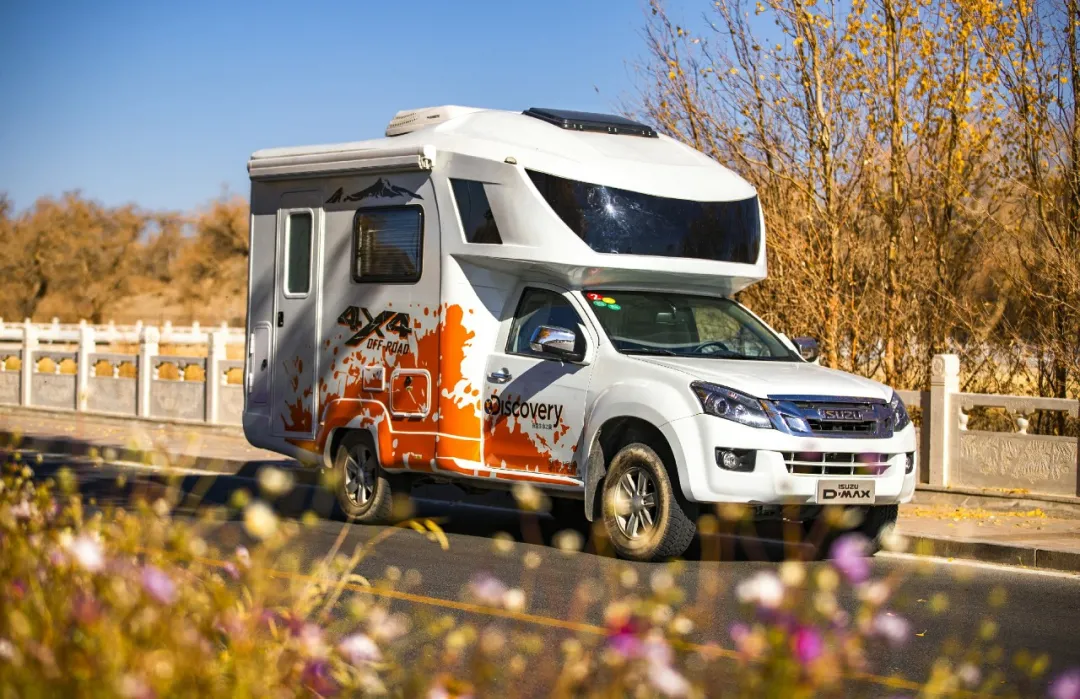 进化从未停止江铃高原雪豹越野房车