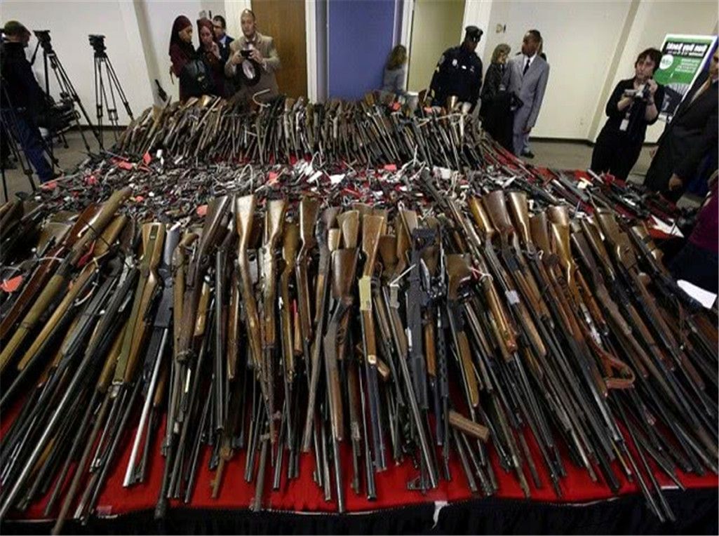 我国是禁枪国家除了军队和警察外还有三种人可以合法配发枪支