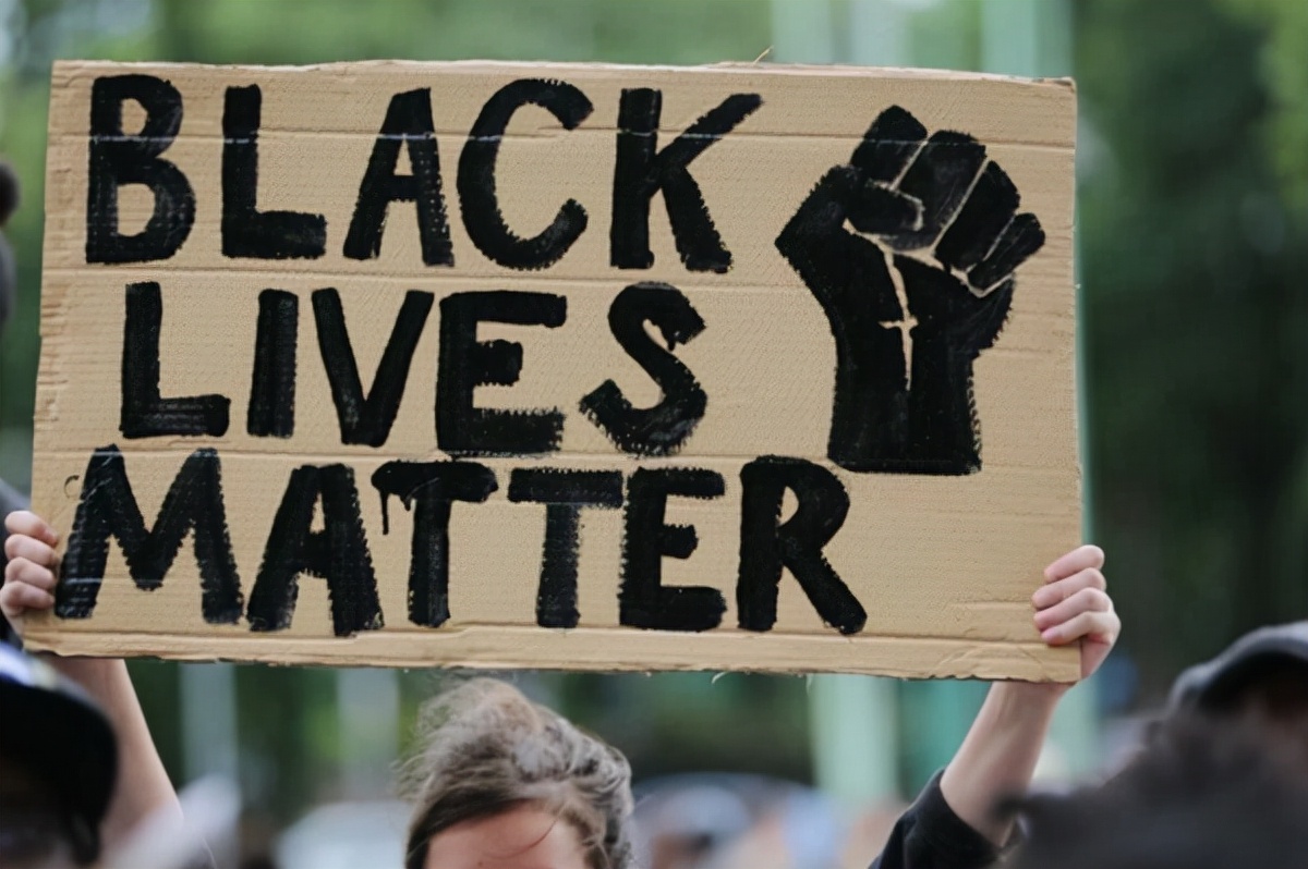 为什么去年大选之前爆发了"黑命贵"运动?