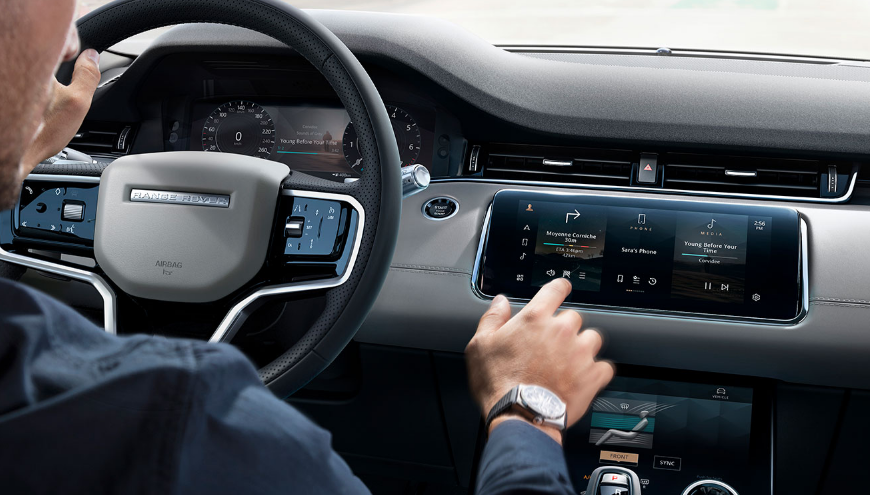 非主流挑战德系豪强胜算几何？路虎揽胜极光L对比奔驰GLC