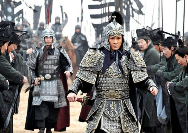 第二个原因,将军的命令,这些守城士兵也是需要听指挥才能够进行活动.