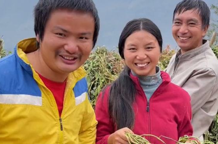 网红牛爱芳小春花道歉,为拍视频故意作假,网友们不买账休闲区蓝鸢梦想 - Www.slyday.coM 网红牛爱芳小春花道歉,为拍视频故意作假,网友们不买账休闲区蓝鸢梦想 - Www.slyday.coM