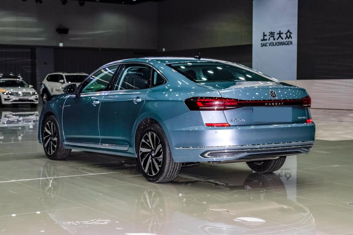 但就在此事件过后的几个月,上汽大众便火速带来了2020款帕萨特.