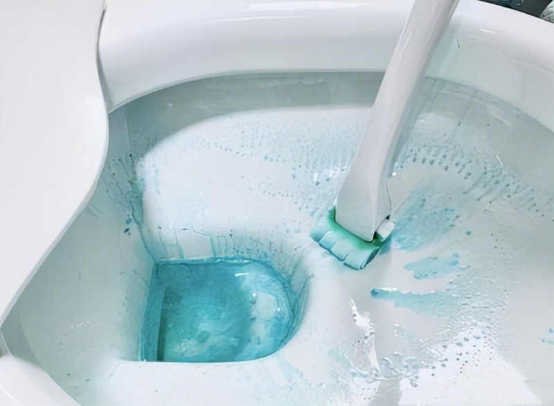 蓝色洁厕剂会导致“倒流”,还会危害健康?这些传言都是真的吗?休闲区蓝鸢梦想 - Www.slyday.coM 蓝色洁厕剂会导致“倒流”,还会危害健康?这些传言都是真的吗?休闲区蓝鸢梦想 - Www.slyday.coM