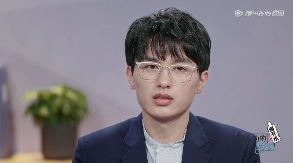 被李不言笑死了,他紧张的样子好像第一次面试的我