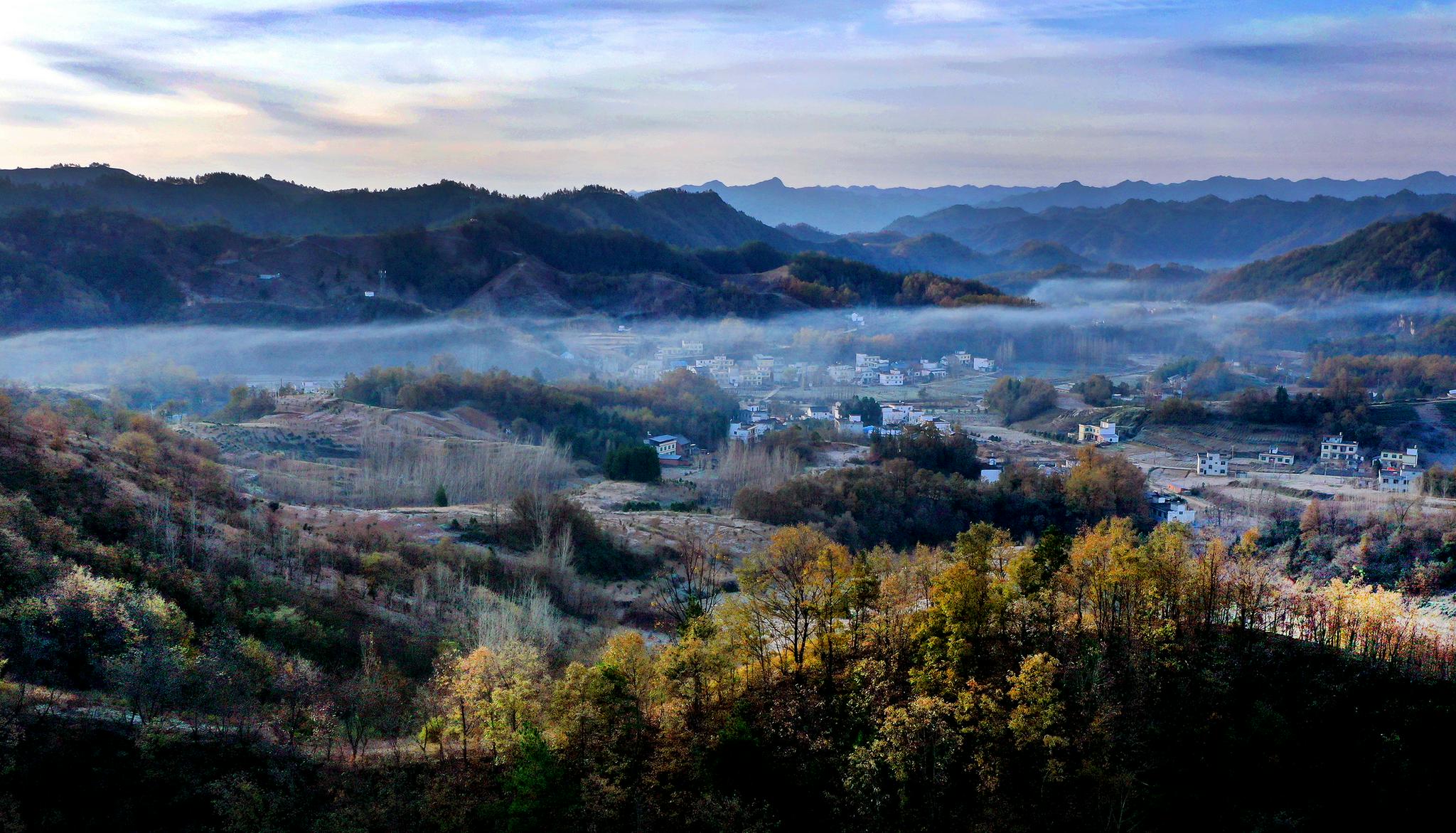 商南县风光(11月9日摄,无人机照片).