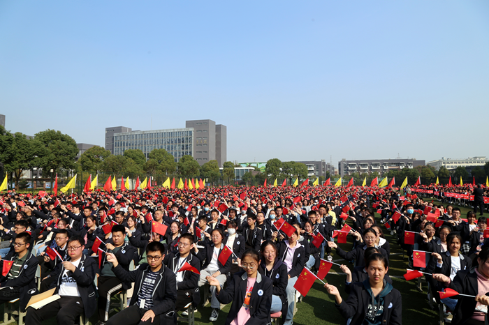 靖江:文艺宣讲进校园 百年党史入人心