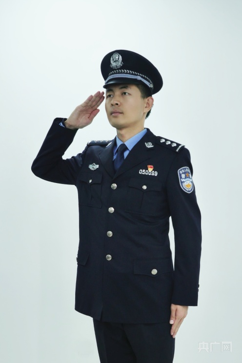 第五师博乐垦区公安局刑警大队警务技术四级主管许治国.央广网发