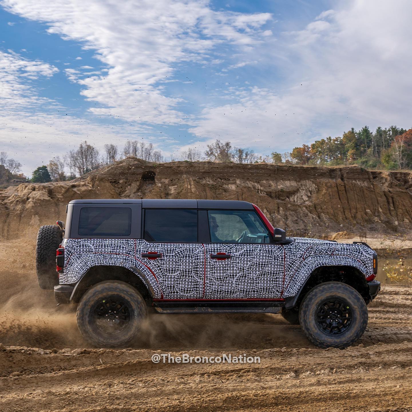 将于2022年亮相 全新福特Bronco Raptor谍照