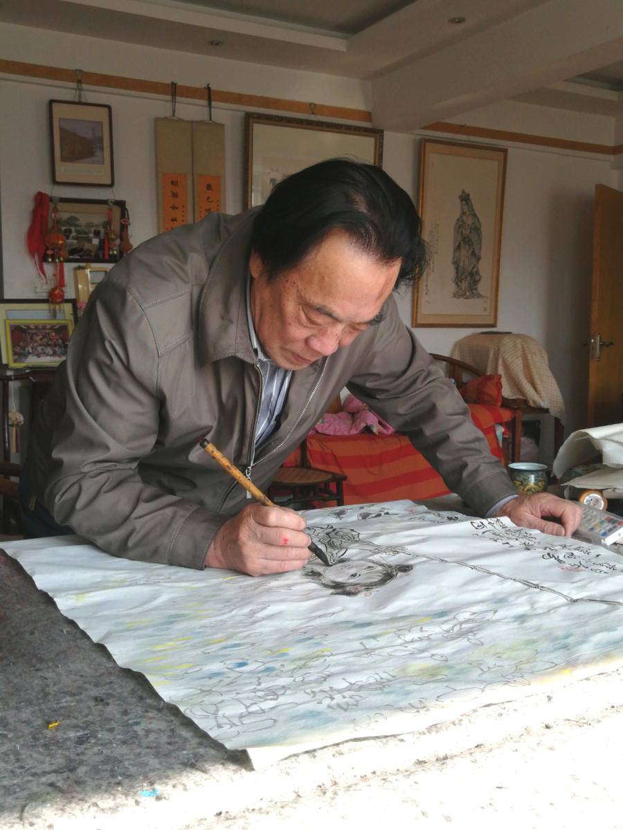 绘谈吴泽浩日出唱歌去月明抚掌归