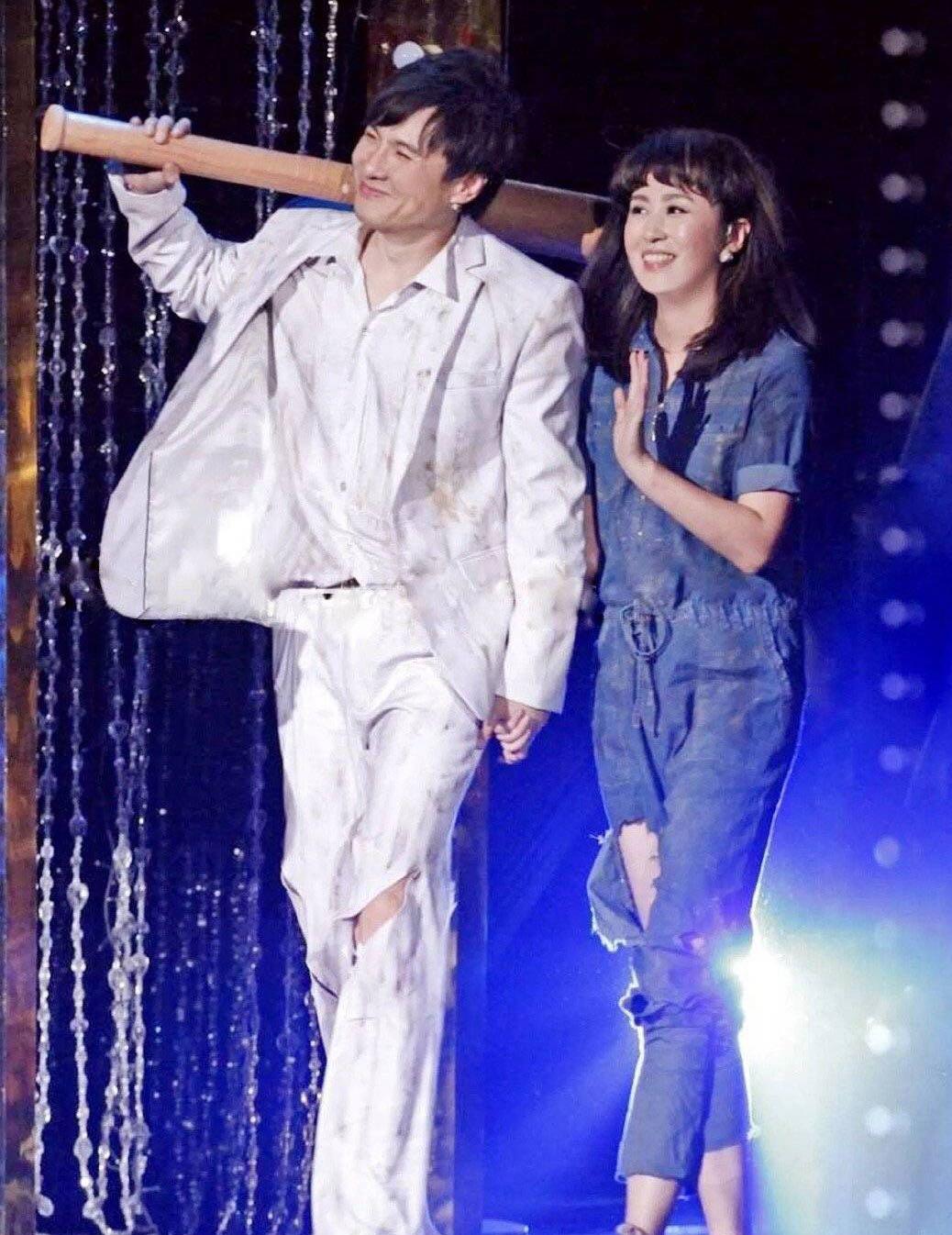 沈腾马丽再合体麻花团综路透沈腾发福马丽暴瘦热聊不断感情好