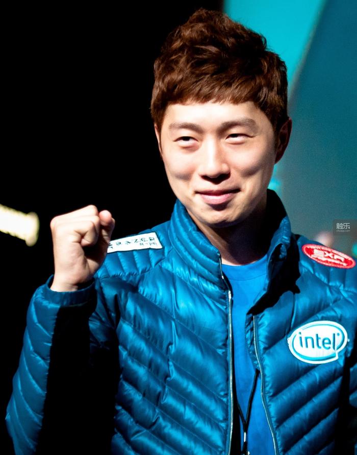 人族皇帝"boxer"林耀焕,当年韩国的绝对天皇巨星总之,电竞似乎正朝着"