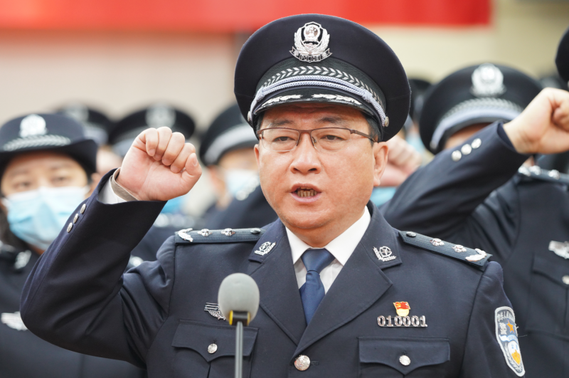 北京铁警重温入警誓词 喜迎首个中国人民警察节|北京|公安局_新浪新闻