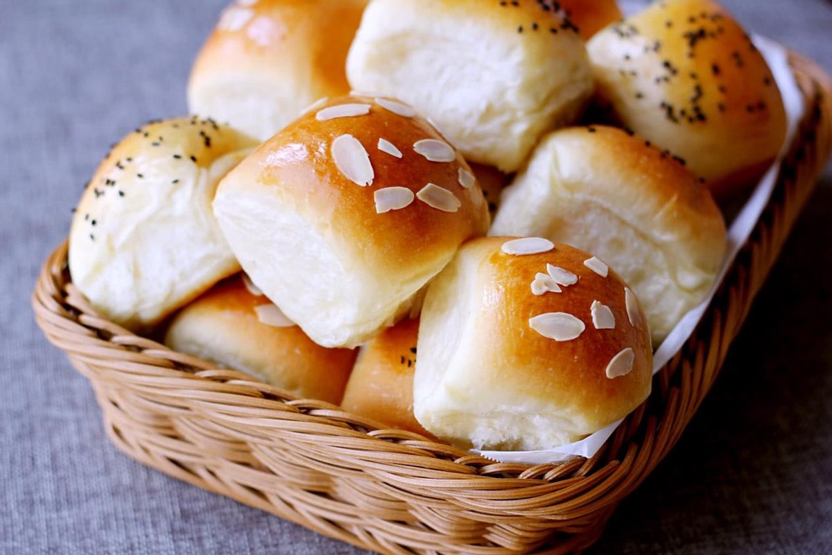 一碗面粉一杯酸奶自制酸奶小面包松软可口超级好吃