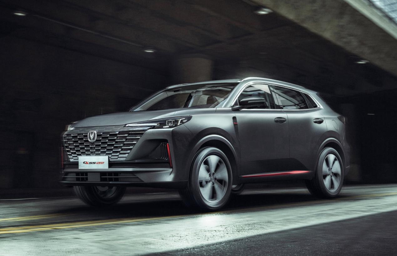 年轻人的第一台SUV怎么选？第二代CS55PLUS还是第三代哈弗H6？