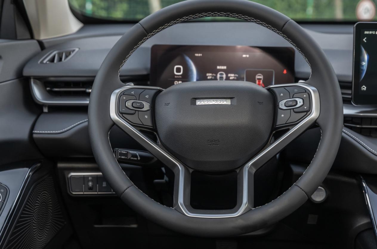 年轻人的第一台SUV怎么选？第二代CS55PLUS还是第三代哈弗H6？