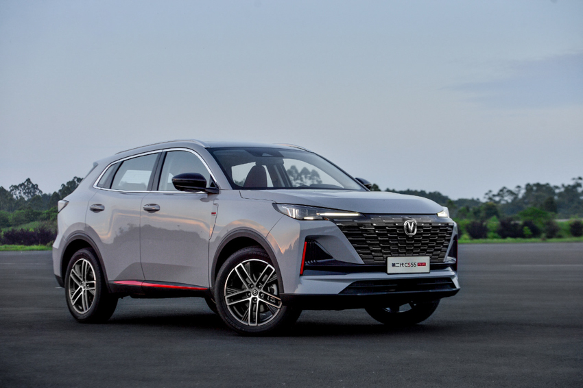 年轻人的第一台SUV怎么选？第二代CS55PLUS还是第三代哈弗H6？