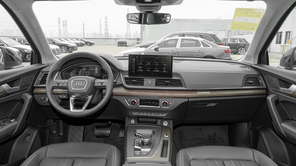 40万的“高级大众”和“精装福特”咋选？Q5L对比航海家