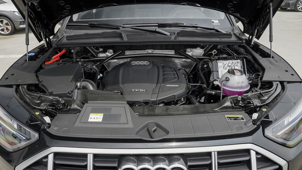 40万的“高级大众”和“精装福特”咋选？Q5L对比航海家