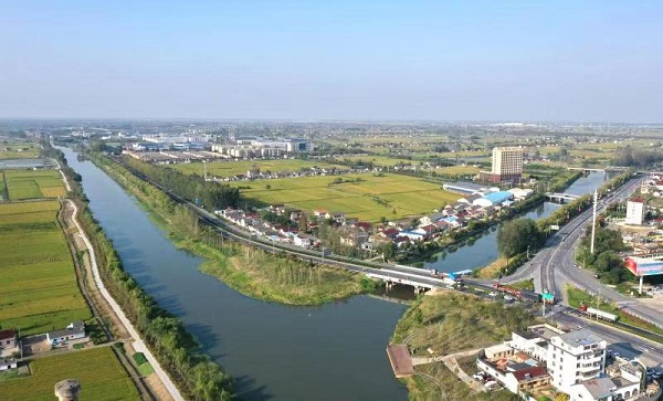 整治后的串场河刘庄段(央广网发 邱鹏摄)