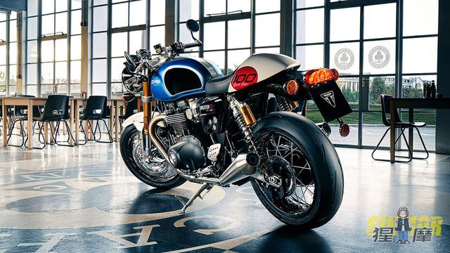 凯旋推出thruxton rs ton up 特别款,仅售2022一年,售价1.73w美元起