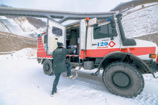 冬奥延庆赛区迎今年首场暴雪级别天气救援演练运转顺畅