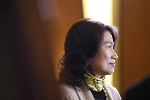 年内市值蒸发近2000亿，格力股价再创新低，董明珠要让秘书接班？休闲区蓝鸢梦想 - Www.slyday.coM