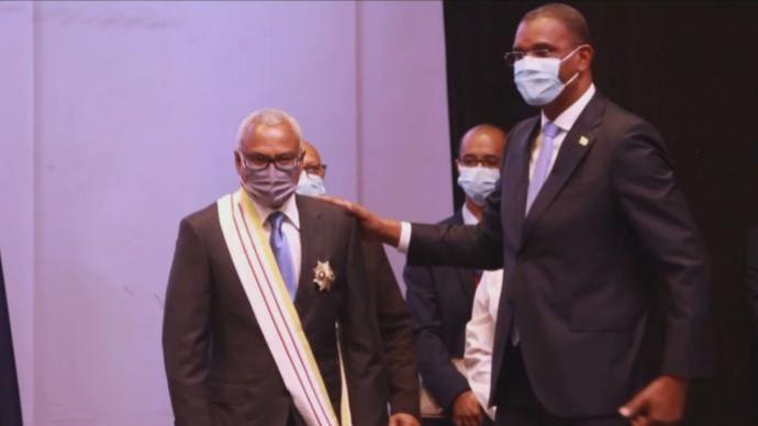 内韦斯宣誓就任佛得角总统