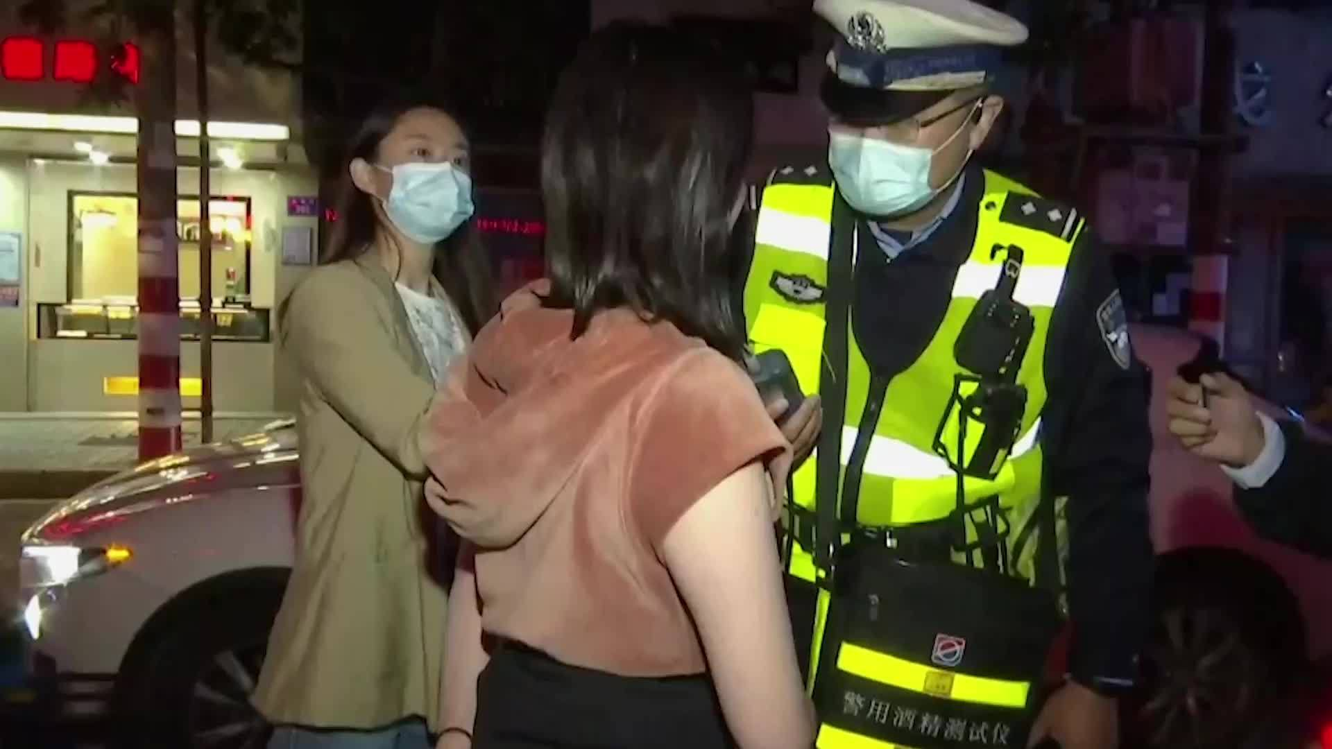 江西通报女子驾豪车醉驾拒检喊“yu wei”：6名谐音相同的民警，均不认识她休闲区蓝鸢梦想 - Www.slyday.coM