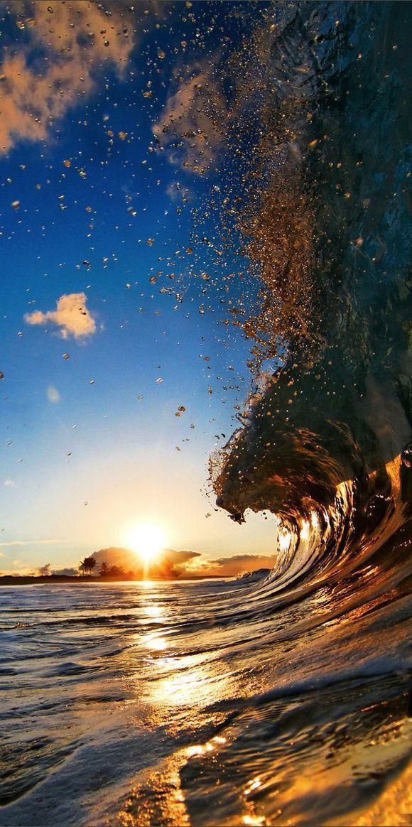 顾名思义,它是风吹来的浪花.