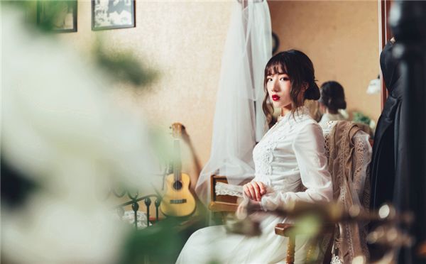 素颜也很美的生肖女，年龄越大越有魅力，擅长人情世故，笑口常开休闲区蓝鸢梦想 - Www.slyday.coM