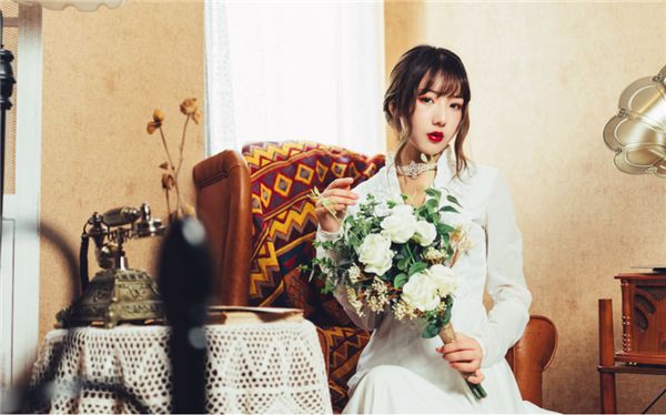 素颜也很美的生肖女，年龄越大越有魅力，擅长人情世故，笑口常开休闲区蓝鸢梦想 - Www.slyday.coM