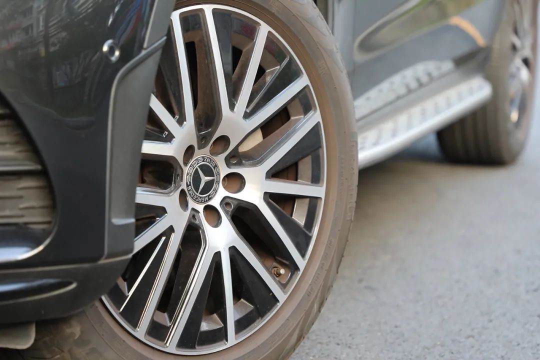 我在奔驰GLC Coupe身上找到了这款车的完整性休闲区蓝鸢梦想 - Www.slyday.coM