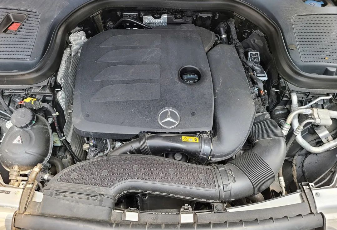 我在奔驰GLC Coupe身上找到了这款车的完整性休闲区蓝鸢梦想 - Www.slyday.coM